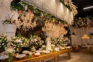 Mesa Arabesco Bolo e Doces