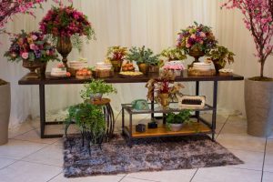 Mesa 3×1 imperial com borda box oxidada Bolo e Doces  Mesa 3×1 imperial com borda box oxidada Bolo e Doces